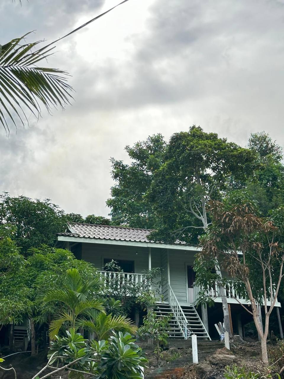 Nice Beach Bungalow * Derm Tkov Village